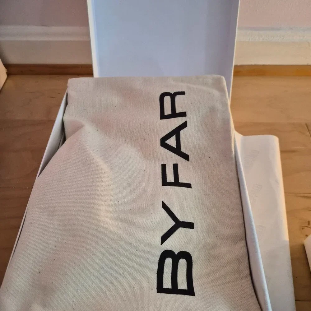 Brand New By Far Prudence Flats Limewash Creased Sz 40 - Picture 3 of 11